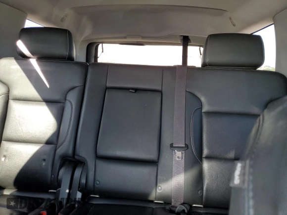 2015 Chevrolet Tahoe LT z VIN 1GNSKBKC6FR612639, wystawiony jako Copart lot #55512645 z przebiegiem 211 510 mil mil oraz Czysty tytuł • Clean title. Historia ofert i sprzedaży dostępna na DreamBid. Obrazek 10.