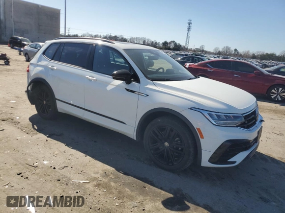 2022 Volkswagen Tiguan SE R-Line Black z VIN 3VV8B7AX5NM094495, wystawiony jako Copart lot #48711895 z przebiegiem 42 336 mil mil oraz Szkoda całkowita • Salvage title. Historia ofert i sprzedaży dostępna na DreamBid. Obrazek 4.