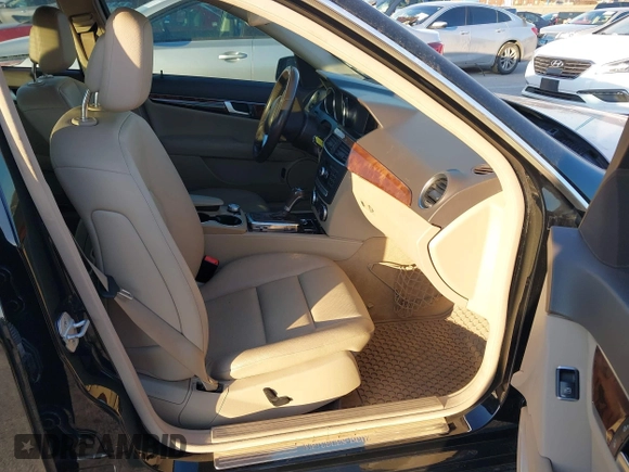 2013 Mercedes-Benz C 300 Sport with VIN WDDGF8AB0DR249949, listed as a IAAI auction lot 41396567 with Not Provided miles and . Bid and sale history available at carsss.com. Image 5.