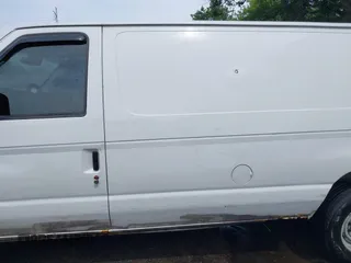 2007 Ford Econoline Cargo Commercial with VIN 1FTNE24L87DA53023, listed as a IAAI auction lot 42457310 with Not provided miles and . Bid and sale history available at DreamBid. Image 14.