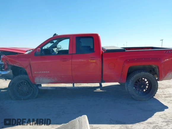 2018 Chevrolet Silverado 1500 LT with VIN 1GCVKREC3JZ341056, listed as a IAAI auction lot 40851316 with 118,108 mi miles and . Bid and sale history available at DreamBid. Image 14.