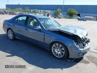 2007 Mercedes-Benz E 350 z VIN WDBUF56X57B124408, wystawiony jako IAAI lot #42185213 z przebiegiem 93 149 mil mil oraz . Historia ofert i sprzedaży dostępna na DreamBid. Obrazek 1.
