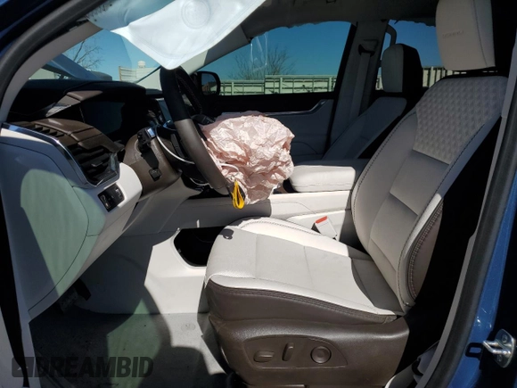 2025 GMC Acadia FWD Denali z VIN 1GKENLRS4SJ133150, wystawiony jako Copart lot #43420345 z przebiegiem 607 mil mil oraz Szkoda całkowita • Salvage title. Historia ofert i sprzedaży dostępna na DreamBid. Obrazek 7.