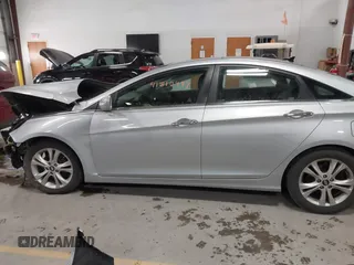 2012 Hyundai Sonata Limited z VIN 5NPEC4AC6CH358580, wystawiony jako IAAI lot #41810997 z przebiegiem 196 464 mil mil oraz . Historia ofert i sprzedaży dostępna na DreamBid. Obrazek 15.