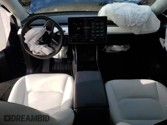2020 Tesla Model Y Long Range with VIN 5YJYGDEE6LF024397, listed as a Copart auction lot 46519605 with 81,236 mi miles and Non Repairable. Bid and sale history available at DreamBid. Image 8.