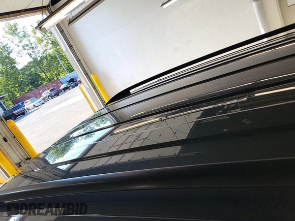 2024 Volkswagen Atlas SE with VIN 1V2HR2CA8RC579421, listed as a IAAI auction lot 42850666 with 18,926 mi miles and . Bid and sale history available at DreamBid. Image 8.