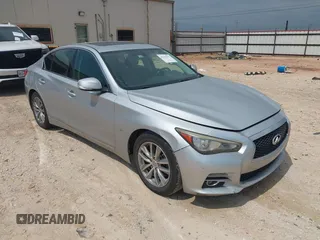 2015 Infiniti Q50 Premium with VIN JN1BV7AP0FM342504, listed as a IAAI auction lot 42127971 with 266,794 mi miles. Bid and sale history available at carsss.com. Image 1.