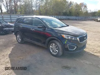2018 Kia Sorento LX with VIN 5XYPG4A32JG350672, listed as a IAAI auction lot 40830917 with 82,437 mi miles. Bid and sale history available at carsss.com. Image 1.