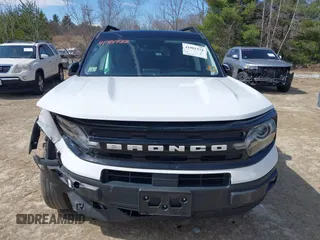 2021 Ford Bronco Sport Outer Banks z VIN 3FMCR9C66MRA02537, wystawiony jako IAAI lot #41901933 z przebiegiem 59 078 mil mil oraz . Historia ofert i sprzedaży dostępna na DreamBid. Obrazek 13.