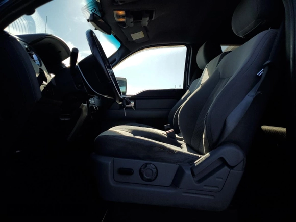 2012 Ford F-150 XL z VIN 1FTFW1CT3CFB39514, wystawiony jako Copart lot #55884635 z przebiegiem Nie podano mil oraz Tytuł czysty. Historia ofert i sprzedaży dostępna na DreamBid. Obrazek 7.