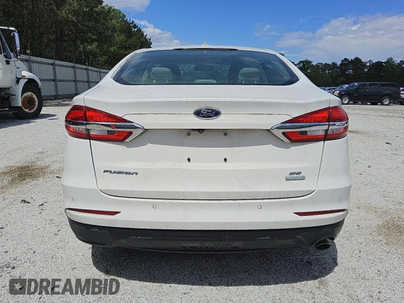 2019 Ford Fusion SE with VIN 3FA6P0HD4KR145810, listed as a Copart auction lot 45312765 with 137,414 mi miles and Clean Title. Bid and sale history available at DreamBid. Image 6.
