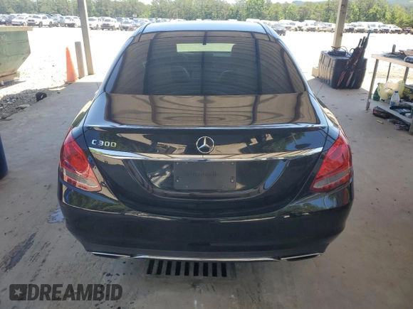 2018 Mercedes-Benz C 300 z VIN WDDWF4JB4JR313877, wystawiony jako Copart lot #57659585 z przebiegiem 81 631 mil mil oraz Szkoda całkowita • Salvage title. Historia ofert i sprzedaży dostępna na DreamBid. Obrazek 6.