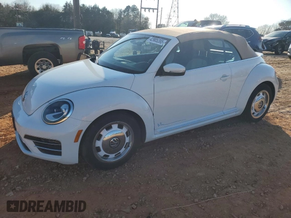2018 Volkswagen Beetle S z VIN 3VW5DAAT4JM504510, wystawiony jako Copart lot #42905395 z przebiegiem 71 039 mil mil oraz Szkoda całkowita • Salvage title. Historia ofert i sprzedaży dostępna na DreamBid. Obrazek 1.