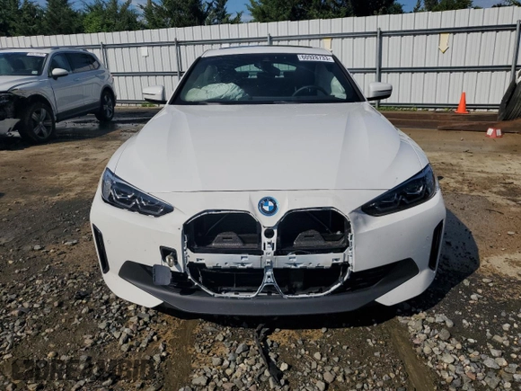 2023 BMW i4 eDrive40 with VIN WBY73AW04PFP24525, listed as a Copart auction lot 60928733 with 13,618 mi miles. Bid and sale history available at carsss.com. Image 5.