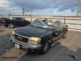 2004 GMC Sierra 1500 SLE with VIN 2GTEC19TX41138834, listed as a IAAI auction lot 41505209 with 1 mi miles. Bid and sale history available at carsss.com. Image 2.