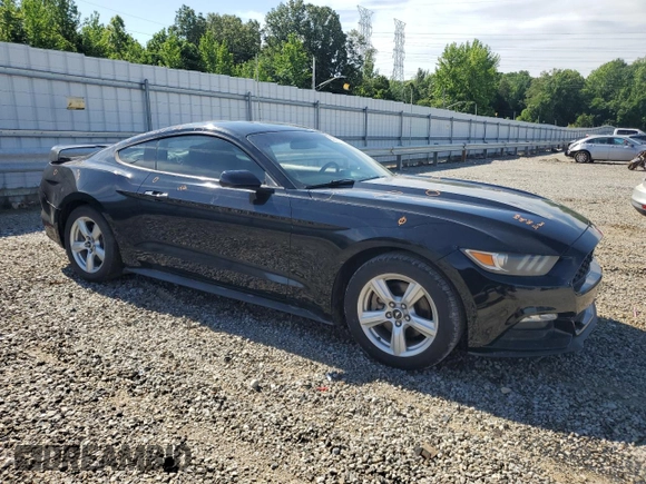 2016 Ford Mustang V6 z VIN 1FA6P8AMXG5266697, wystawiony jako Copart lot #55613175 z przebiegiem 145 494 mil mil oraz Szkoda całkowita • Salvage title. Historia ofert i sprzedaży dostępna na DreamBid. Obrazek 4.