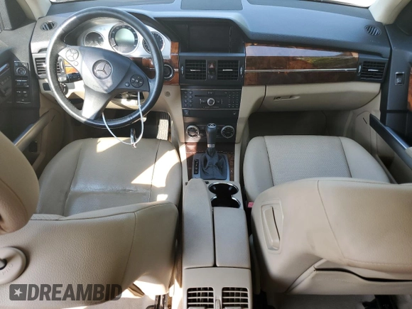 2010 Mercedes-Benz GLK 350 with VIN WDCGG8HB9AF388725, listed as a Copart auction lot 67896004 with 105,879 mi miles and Salvage Title. Bid and sale history available at DreamBid. Image 8.
