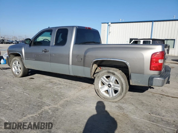 2007 Chevrolet Silverado 1500 LT w/1LT with VIN 2GCEC19J271614884, listed as a Copart auction lot 84551504 with 147,445 mi miles and Salvage Title. Bid and sale history available at carsss.com. Image 2.