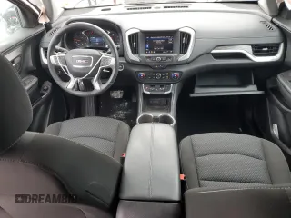 2024 GMC Terrain SLE z VIN 3GKALTEG3RL169100, wystawiony jako Copart lot #44149225 z przebiegiem 12 641 mil mil oraz Nie do naprawy • Non repairable. Historia ofert i sprzedaży dostępna na DreamBid. Obrazek 8.
