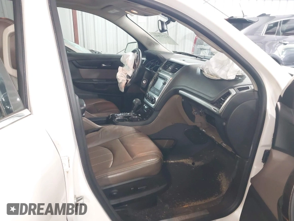 2014 GMC Acadia SLT z VIN 1GKKVSKD4EJ250739, wystawiony jako IAAI lot #42257848 z przebiegiem 78 672 mil mil oraz . Historia ofert i sprzedaży dostępna na DreamBid. Obrazek 5.