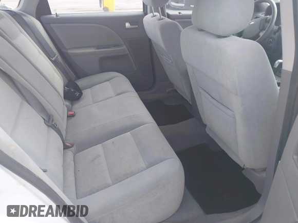 2005 Ford Five Hundred SE с VIN 1FAFP23155G180845, выставлен на аукционе IAAI как лот 42298793 с пробегом 204 197 миль миль и . История ставок и продаж доступна на DreamBid. Изображение 8.