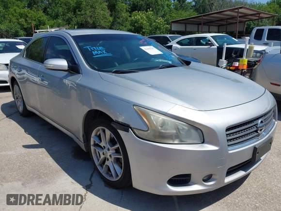 2011 Nissan Maxima SV z VIN 1N4AA5AP0BC822881, wystawiony jako IAAI lot #42394767 z przebiegiem 173 599 mil mil oraz . Historia ofert i sprzedaży dostępna na DreamBid. Obrazek 6.