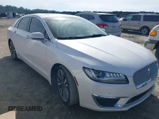 2019 Lincoln MKZ Reserve II z VIN 3LN6L5E90KR611327, wystawiony jako IAAI lot #41658590 z przebiegiem 32 064 mil mil oraz . Historia ofert i sprzedaży dostępna na DreamBid. Obrazek 1.