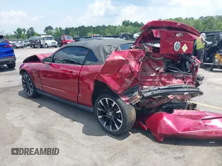 2007 Ford Mustang Deluxe with VIN 1ZVFT84N375262112, listed as a IAAI auction lot 42298758 with 146,489 mi miles and . Bid and sale history available at DreamBid. Image 3.