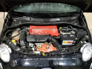 2016 FIAT 500 Abarth z VIN 3C3CFFFH5GT125962, wystawiony jako Copart lot #43912475 z przebiegiem 88 163 mil mil oraz Nie do naprawy • Non repairable. Historia ofert i sprzedaży dostępna na DreamBid. Obrazek 11.