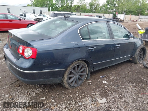 2006 Volkswagen Passat 3.6L V6 с VIN WVWCU73C96E215940, выставлен на аукционе IAAI как лот 42257810 с пробегом 102 795 миль миль и . История ставок и продаж доступна на DreamBid. Изображение 4.