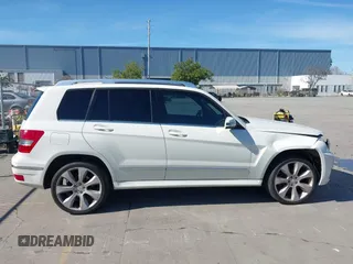 2011 Mercedes-Benz GLK 350 z VIN WDCGG5GB8BF637887, wystawiony jako IAAI lot #41871054 z przebiegiem 130 773 mil mil oraz . Historia ofert i sprzedaży dostępna na DreamBid. Obrazek 13.