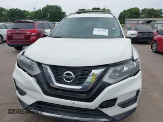 2017 Nissan Rogue SL z VIN JN8AT2MT8HW144260, wystawiony jako IAAI lot #41961989 z przebiegiem 114 627 mil mil oraz . Historia ofert i sprzedaży dostępna na DreamBid. Obrazek 12.