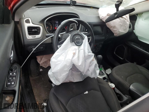 2019 Jeep Compass Sport with VIN 3C4NJCAB3KT676551, listed as a Copart auction lot 58426385 with 205,020 mi miles and Salvage title. Bid and sale history available at DreamBid. Image 8.