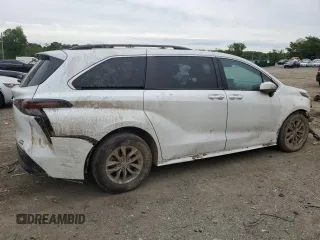 2023 Toyota Sienna XLE z VIN 5TDYRKECXPS147652, wystawiony jako Copart lot #58359105 z przebiegiem 44 107 mil mil oraz Szkoda całkowita • Salvage title. Historia ofert i sprzedaży dostępna na DreamBid. Obrazek 3.
