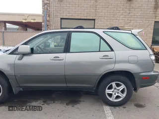2003 Lexus RX 300 with VIN JTJHF10U330305164, listed as a IAAI auction lot 41787047 with 104,068 mi miles. Bid and sale history available at carsss.com. Image 14.