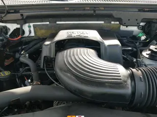 2003 Ford F-150 XL с VIN 1FTRX18L13NA69553, выставлен на аукционе IAAI как лот 43199379 с пробегом 178 810 миль миль и . История ставок и продаж доступна на DreamBid. Изображение 12.