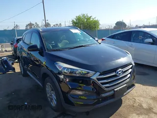 2018 Hyundai Tucson SEL z VIN KM8J33A43JU790981, wystawiony jako IAAI lot #42222023 z przebiegiem 63 924 mil mil oraz . Historia ofert i sprzedaży dostępna na DreamBid. Obrazek 1.