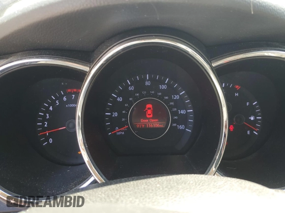2013 Kia Optima LX z VIN 5XXGM4A70DG230213, wystawiony jako Copart lot #58193905 z przebiegiem 116 106 mil mil oraz Szkoda całkowita • Salvage title. Historia ofert i sprzedaży dostępna na DreamBid. Obrazek 9.