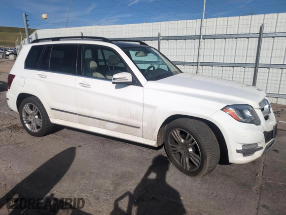 2013 Mercedes-Benz GLK 350 z VIN WDCGG8JB9DG141150, wystawiony jako Copart lot #53545815 z przebiegiem 96 628 mil mil oraz Szkoda całkowita • Salvage title. Historia ofert i sprzedaży dostępna na DreamBid. Obrazek 4.