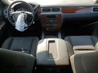 2010 Chevrolet Suburban LS with VIN 1GNUCHE08AR188822, listed as a Copart auction lot 70681704 with 161,596 mi miles and Clean Title. Bid and sale history available at carsss.com. Image 8.