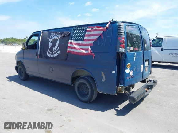 2002 GMC Savana z VIN 1GTFG15W821171973, wystawiony jako IAAI lot #41784349 z przebiegiem 167 236 mil mil oraz . Historia ofert i sprzedaży dostępna na DreamBid. Obrazek 3.