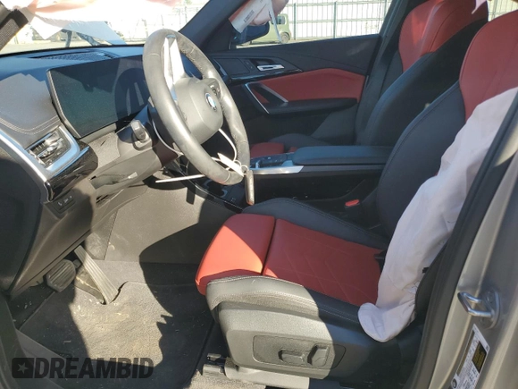 2024 BMW X1 xDrive28i с VIN WBX73EF0XR5Y44267, выставлен на аукционе Copart как лот 48799935 с пробегом 13 284 миль миль и Списание • Salvage title. История ставок и продаж доступна на DreamBid. Изображение 7.