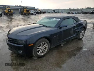 2013 Chevrolet Camaro LT z VIN 2G1FB3D32D9231352, wystawiony jako Copart lot #53626015 z przebiegiem 257 991 mil mil oraz Szkoda całkowita • Salvage title. Historia ofert i sprzedaży dostępna na DreamBid. Obrazek 1.