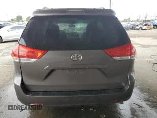 2014 Toyota Sienna LE AAS with VIN 5TDKK3DC0ES522477, listed as a Copart auction lot 49006355 with 136,980 mi miles and Salvage Title. Bid and sale history available at carsss.com. Image 6.