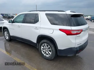 2020 Chevrolet Traverse LT Cloth z VIN 1GNERGKW3LJ127398, wystawiony jako IAAI lot #42161330 z przebiegiem 96 140 mil mil oraz . Historia ofert i sprzedaży dostępna na DreamBid. Obrazek 3.