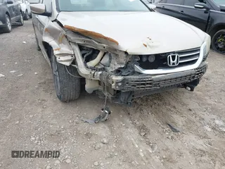 2014 Honda Accord Sedan LX with VIN 1HGCR2F31EA285374, listed as a IAAI auction lot 41741047 with 256,273 mi miles. Bid and sale history available at carsss.com. Image 20.