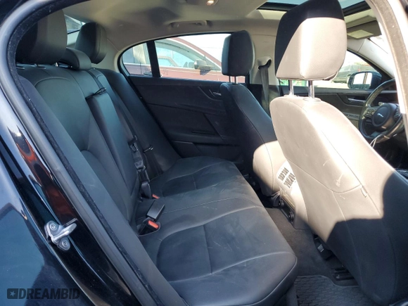 2018 Jaguar XE 25t with VIN SAJAS4FXXJCP34687, listed as a Copart auction lot 69265642 with 74,646 mi miles. Bid and sale history available at carsss.com. Image 10.