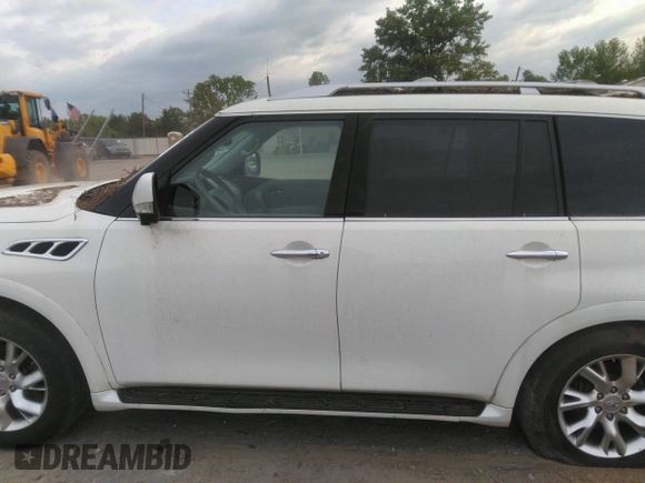 2012 Infiniti QX56 7-passenger z VIN JN8AZ2NE1C9018733, wystawiony jako IAAI lot #42046801 z przebiegiem 186 509 mil mil oraz . Historia ofert i sprzedaży dostępna na DreamBid. Obrazek 14.