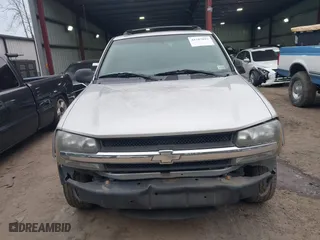 2004 Chevrolet TrailBlazer LT with VIN 1GNDS13S642168175, listed as a IAAI auction lot 41585892 with 167,695 mi miles. Bid and sale history available at carsss.com. Image 12.