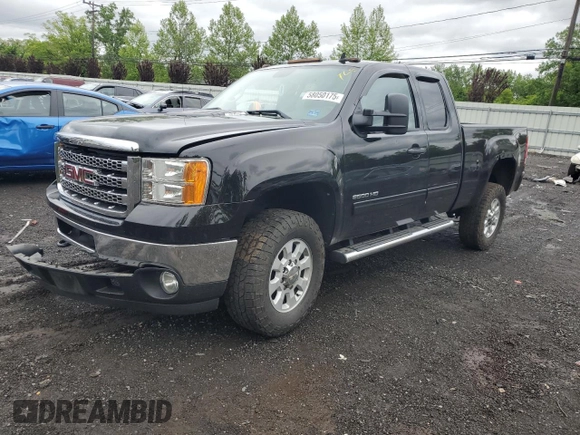 2012 GMC Sierra 2500HD SLE z VIN 1GT220CG3CZ241577, wystawiony jako Copart lot #58050175 z przebiegiem 166 821 mil mil oraz Szkoda całkowita • Salvage title. Historia ofert i sprzedaży dostępna na DreamBid. Obrazek 1.